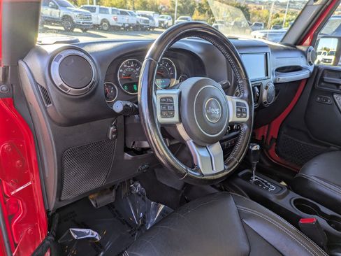 Used 2018 Jeep Wrangler Unlimited Sport image 14