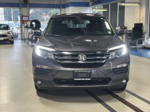 Used 2018 Honda Pilot Elite image 3