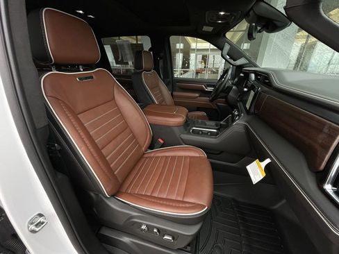 Certified 2025 GMC Sierra 2500 Denali Ultimate image 28