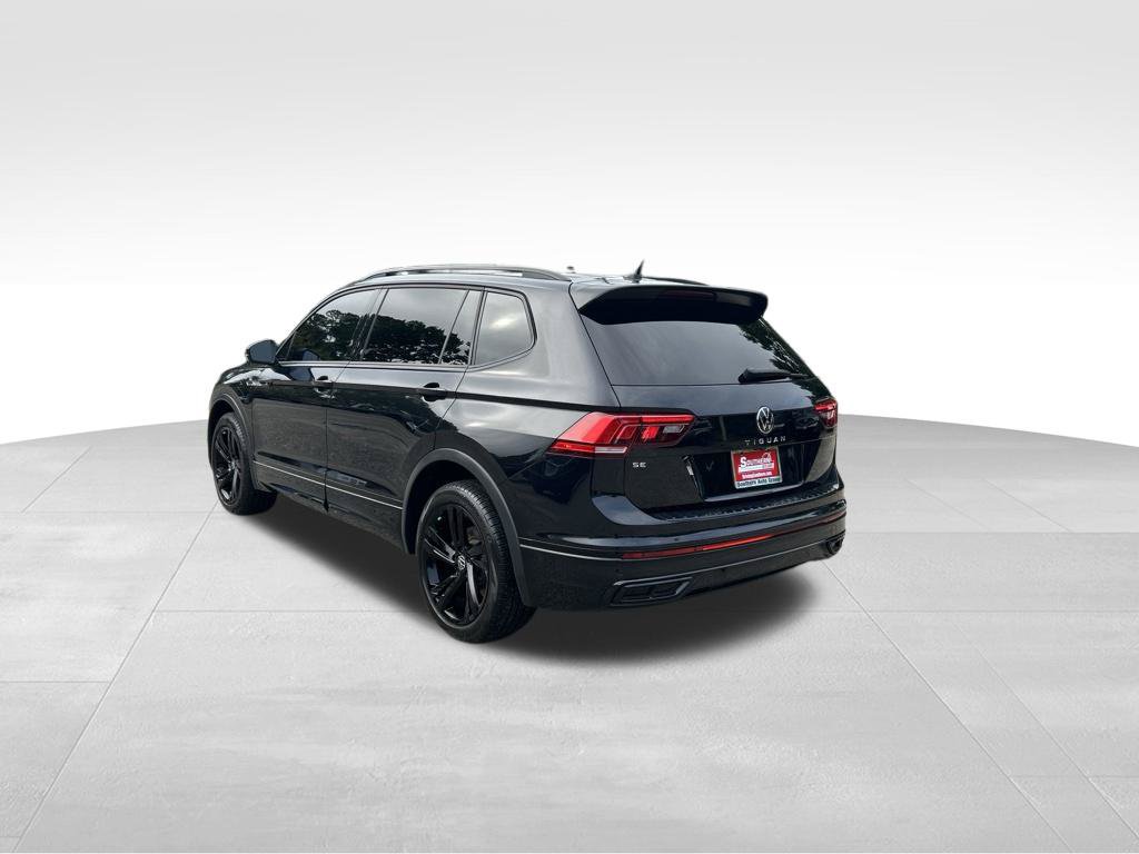 Used 2023 Volkswagen Tiguan SE R-Line FWD image 3