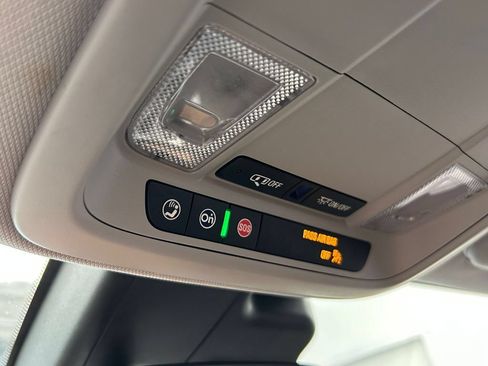 Used 2025 Chevrolet Malibu LT FWD image 29