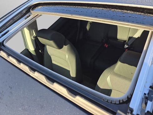 Used 2024 Honda CR-V EX image 4