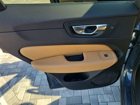 Used 2021 Volvo XC60 T5 Inscription w/ Protection Package Premier image 22