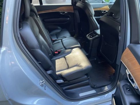 Certified 2025 Volvo XC90 T8 Plus w/ Protection Package Premier AWD/4WD image 15