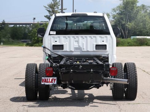 New 2025 Ford F550 4x4 Crew Cab Super Duty image 6