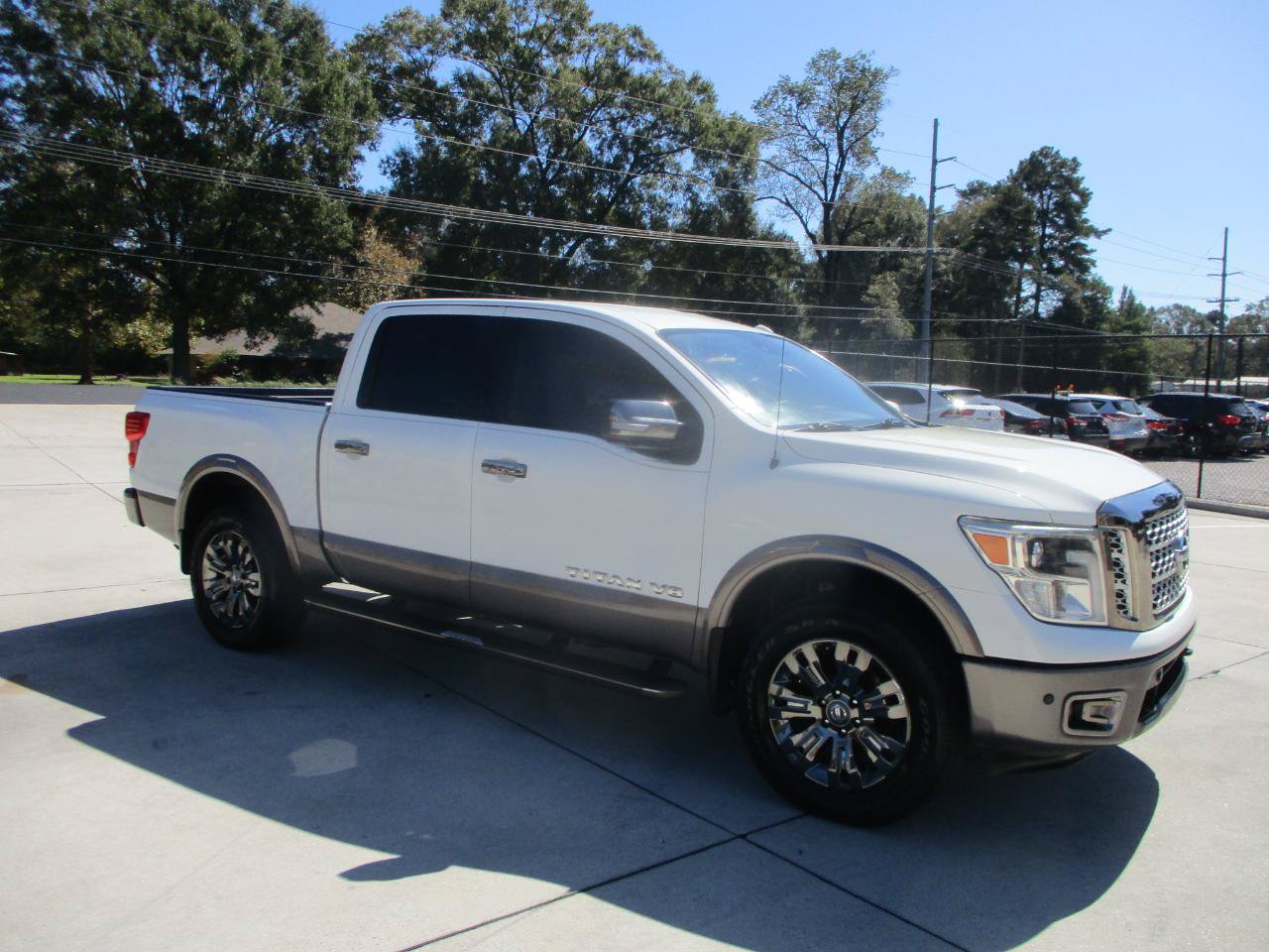 Used 2018 Nissan Titan Platinum Reserve AWD/4WD image 8
