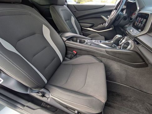 Used 2017 Chevrolet Camaro SS image 28