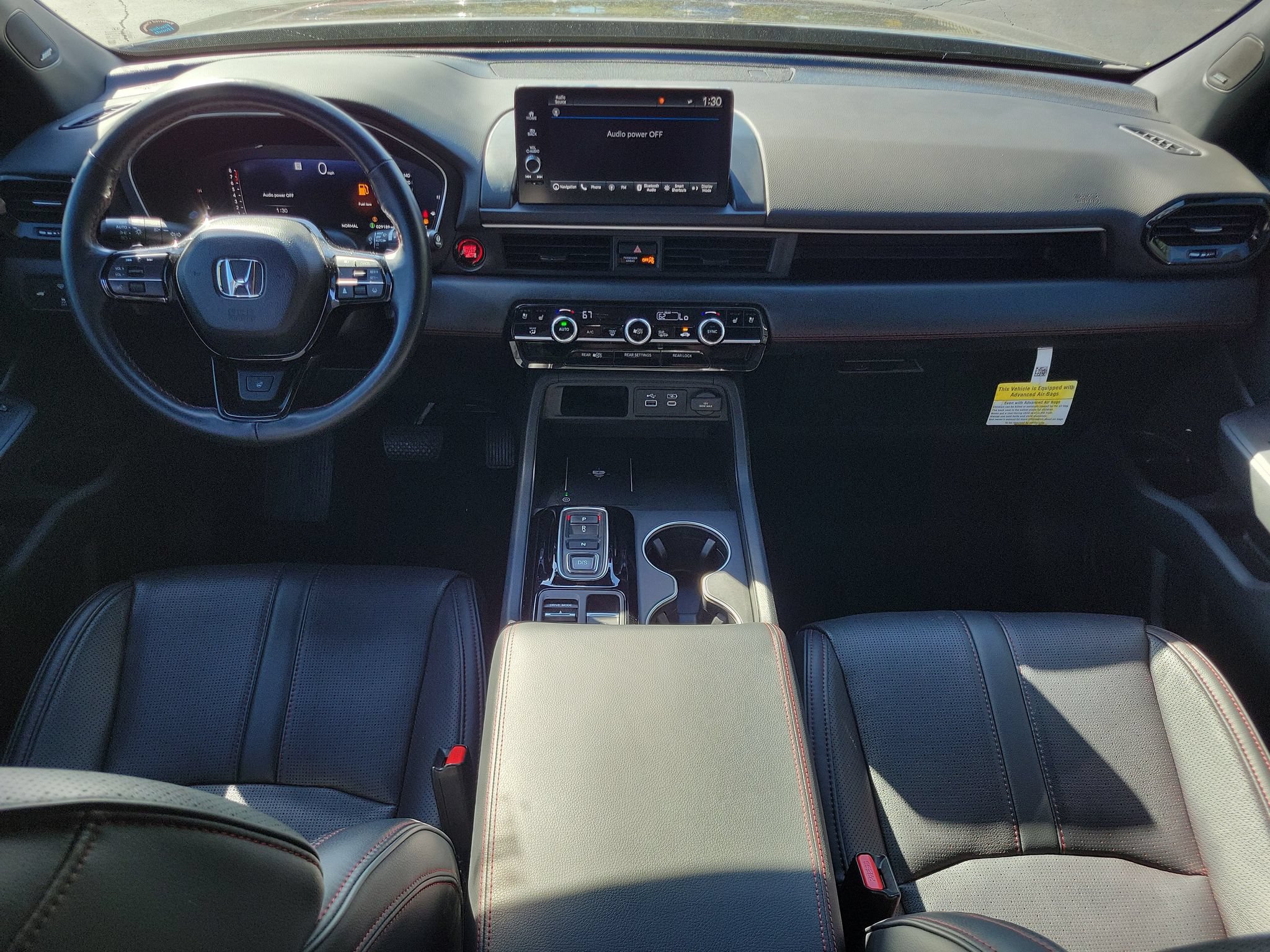 Used 2025 Honda Pilot Black Edition image 27