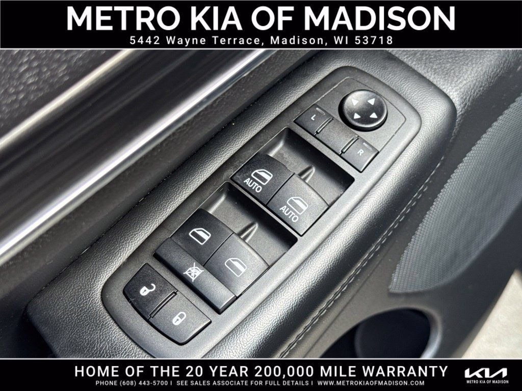 Used 2021 Jeep Grand Cherokee Limited AWD/4WD image 12