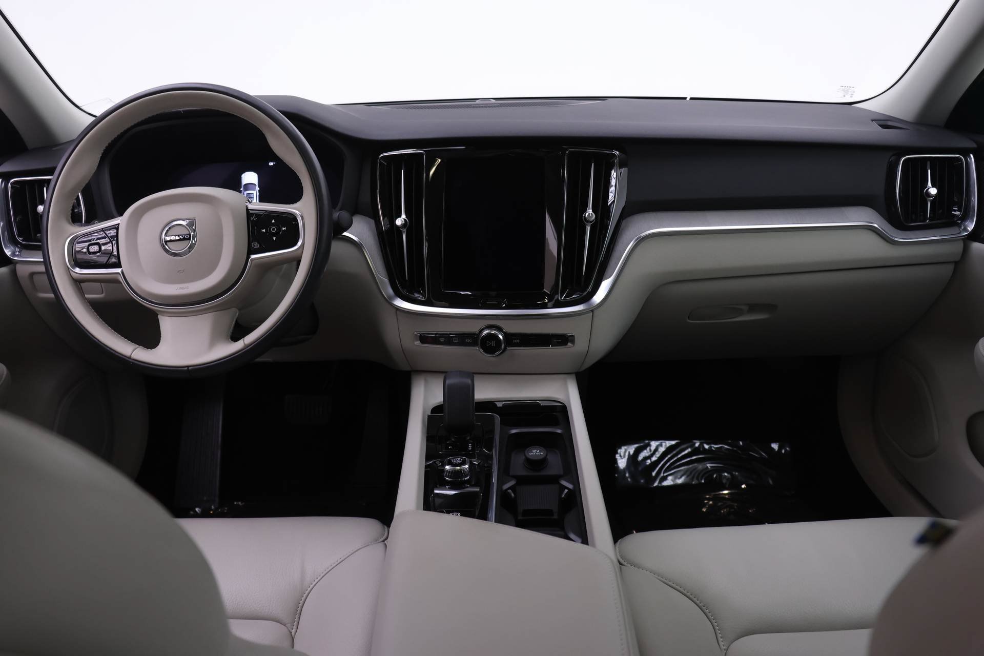 Used 2024 Volvo S60 B5 Plus FWD image 8