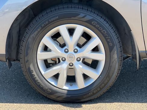 Used 2014 Nissan Murano S FWD image 29