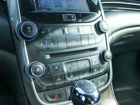 Used 2014 Chevrolet Malibu LT w/ Power Convenience Package image 19