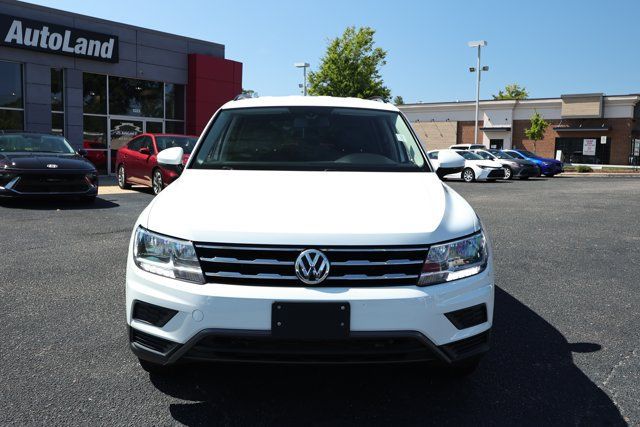 Used 2020 Volkswagen Tiguan SE AWD/4WD image 2