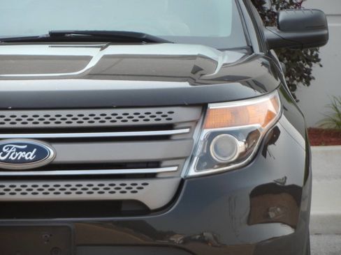 Used 2014 Ford Explorer 4WD image 9