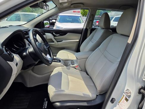 Used 2022 Nissan Rogue Sport SL AWD/4WD image 28