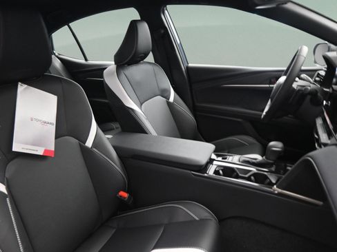New 2026 Toyota Camry SE FWD image 33