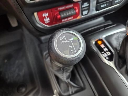 Certified 2024 Jeep Wrangler Rubicon AWD/4WD image 27
