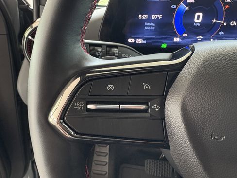 Used 2025 Chevrolet Blazer EV RS image 11