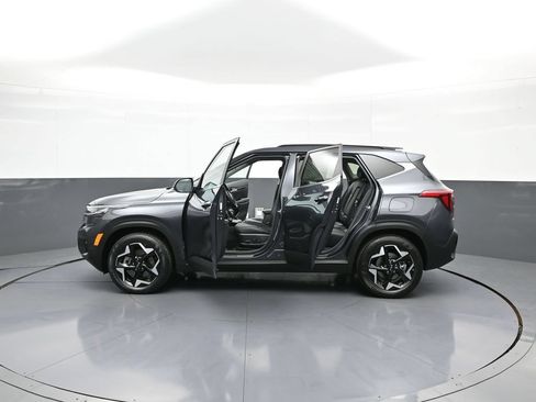 Certified 2024 Kia Seltos EX AWD/4WD image 43