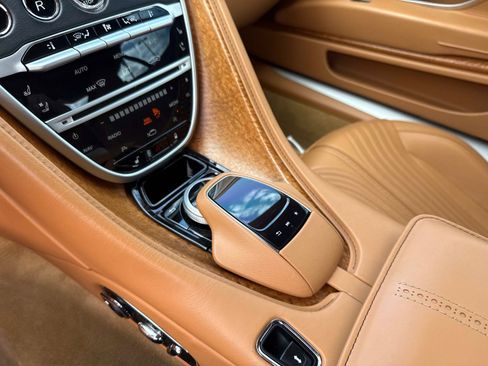 Used 2017 Aston Martin DB11 V12 image 23