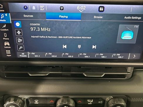 Used 2024 Jeep Wrangler Unlimited Rubicon image 14