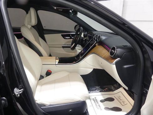 Used 2023 Mercedes-Benz C 300 4MATIC Sedan image 22