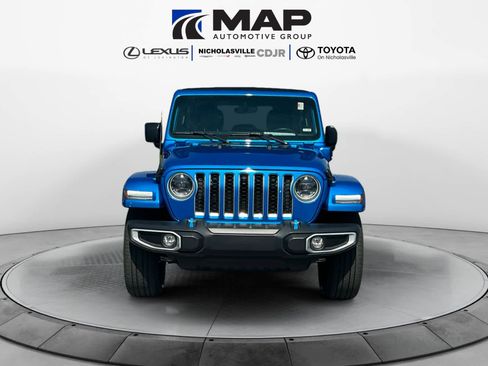 Used 2023 Jeep Wrangler Sahara w/ Cold Weather Group image 8