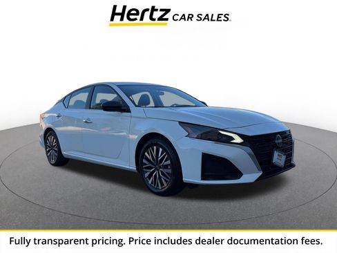 Used 2025 Nissan Altima 2.5 SV FWD image 1