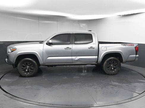 Used 2022 Toyota Tacoma SR5 image 5