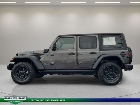 Used 2023 Jeep Wrangler Unlimited w/ Convenience Group AWD/4WD image 7