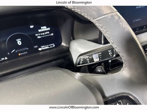 Certified 2022 Lincoln Nautilus Reserve w/ Equipment Group 201A image 37