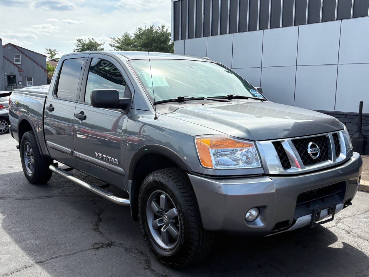 Used 2015 Nissan Titan PRO-4X AWD/4WD image 9