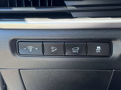 Used 2024 Kia Telluride EX w/ EX Captain's Chair Package FWD image 17