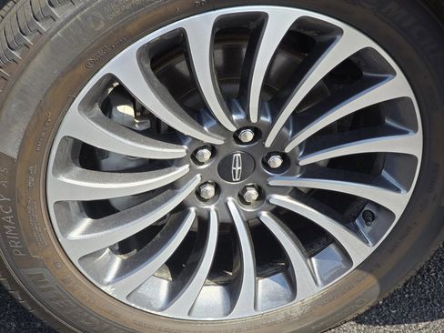 Used 2020 Lincoln Aviator Reserve RWD image 21