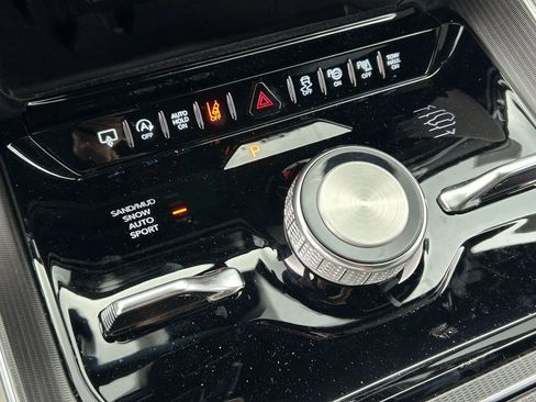 New 2026 Jeep Grand Wagoneer Summit AWD/4WD image 24