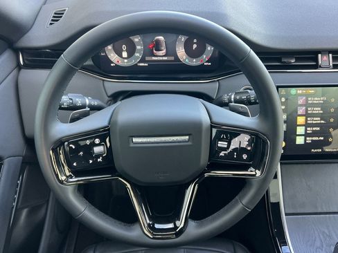 Used 2024 Land Rover Range Rover Evoque Dynamic SE image 17