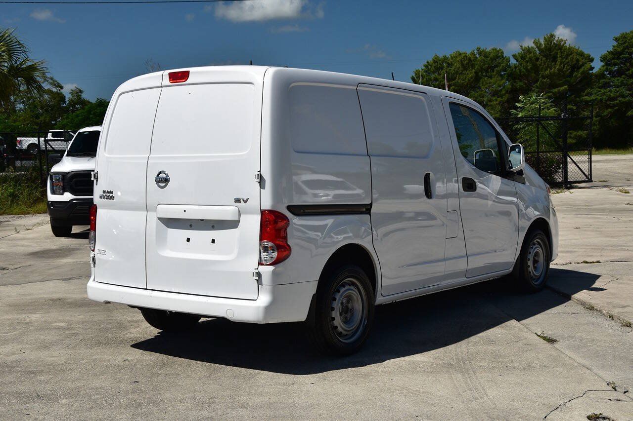 Used 2018 Nissan NV200 SV w/ Navigation Package FWD image 5