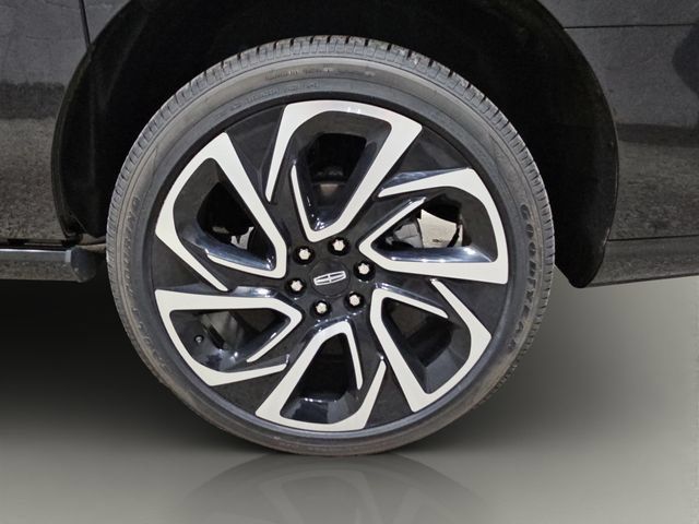 New 2026 Lincoln Navigator L Reserve AWD/4WD image 18