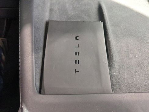 Used 2024 Tesla Model 3 Standard Range image 30