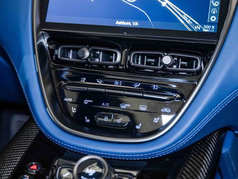 Used 2024 Aston Martin DBX 707 image 30