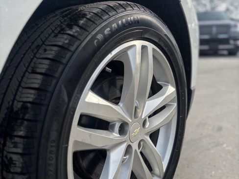 Used 2019 Chevrolet Equinox Premier image 9