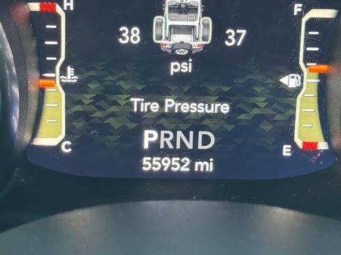 Used 2021 Jeep Wrangler Unlimited Sahara image 32