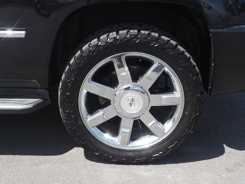 Used 2008 Cadillac Escalade AWD image 8