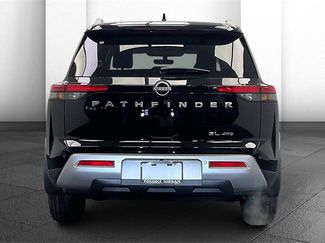 Certified 2025 Nissan Pathfinder SL video 3
