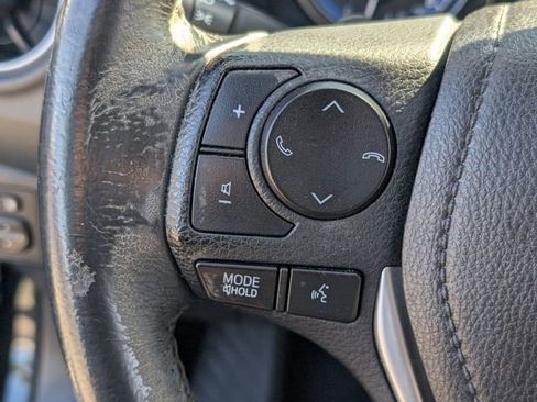 Used 2018 Toyota Corolla SE FWD image 21