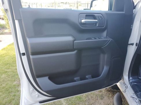 New 2026 Chevrolet Silverado 1500 Custom Trail Boss w/ LPO, Dark Essentials Package image 19