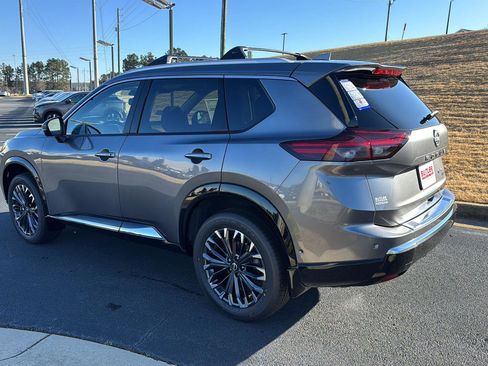 New 2026 Nissan Rogue Platinum w/ Platinum Premium Package AWD/4WD image 3