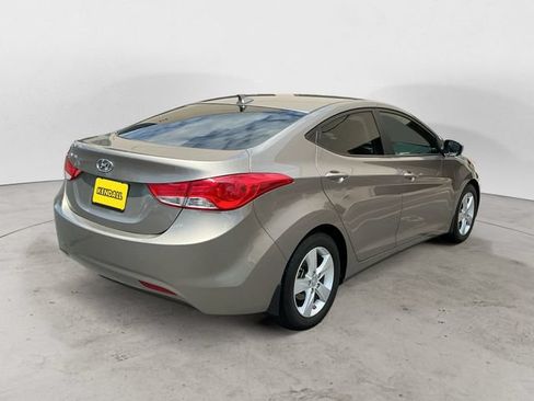 Used 2013 Hyundai Elantra GLS w/ Preferred Pkg FWD image 5