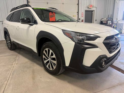 Certified 2025 Subaru Outback Premium w/ Popular Package #1A AWD/4WD image 10
