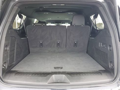 Certified 2024 GMC Yukon XL SLT w/ SLT Luxury Package image 33